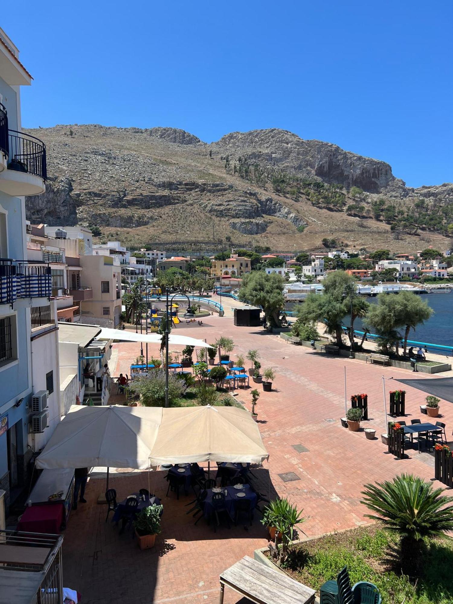 La Piazzetta A Mare Holiday House Sferracavallo Dış mekan fotoğraf