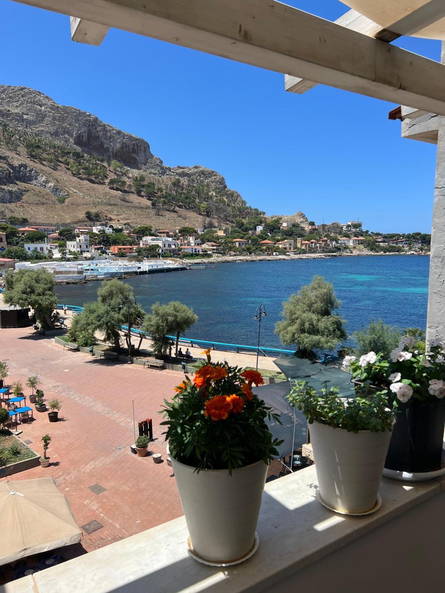 La Piazzetta A Mare Holiday House Sferracavallo Dış mekan fotoğraf