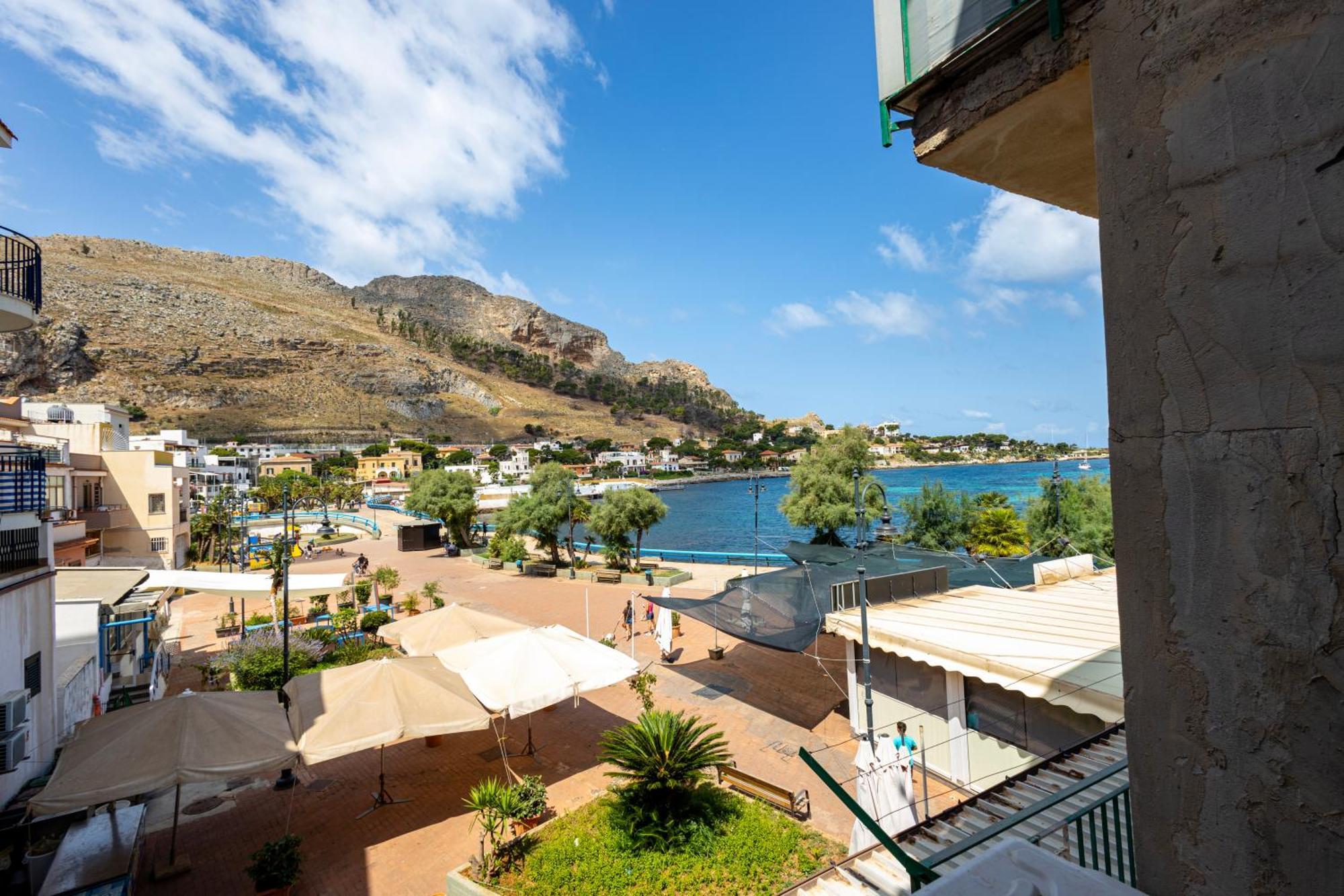 La Piazzetta A Mare Holiday House Sferracavallo Dış mekan fotoğraf